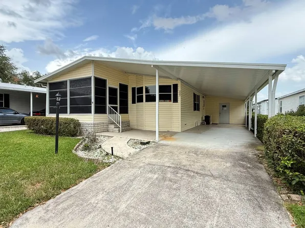 3507 Station Dr, Valrico, FL 33594