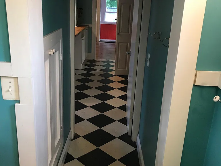 144 Roffee St — Photo 6