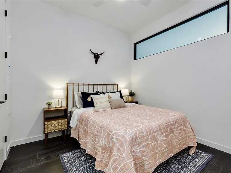800 Embassy Dr #416 — Photo 6