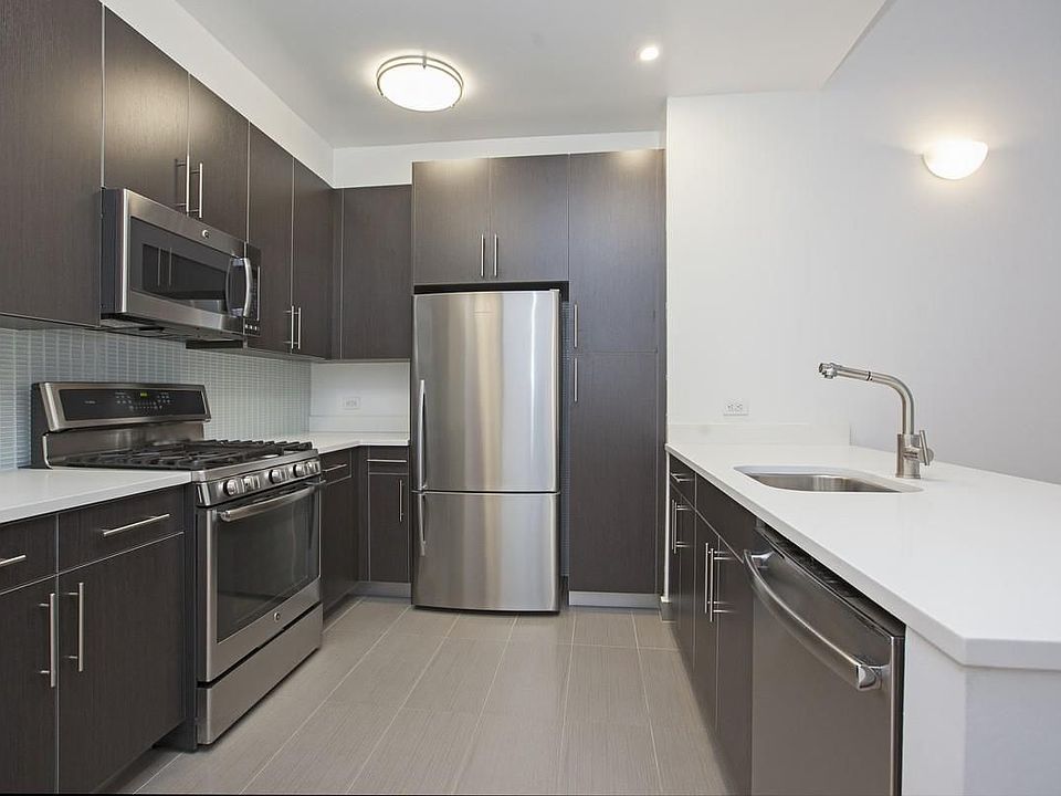 1st image of 666 Greenwich St APT 452