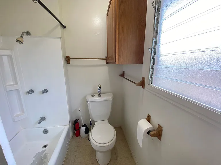2530 Kalihi St — Photo 11