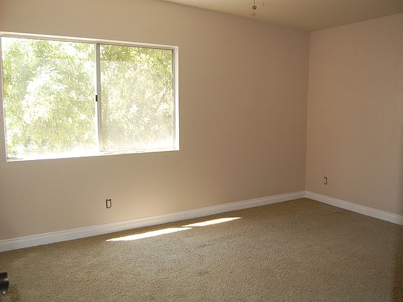 bed 1 of 2