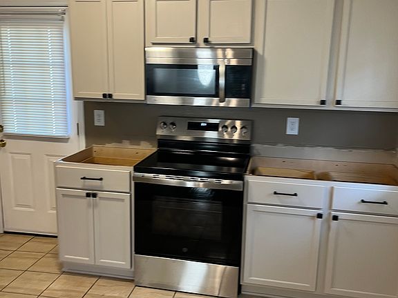 2nd image of 514 Center St
