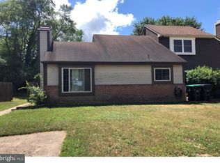10 Hickory Ct, Sicklerville, NJ 08081