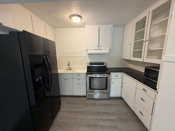2nd image of 1406 W 9th Ave Unit 4