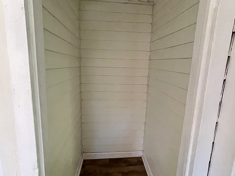 313 Jackson St — Photo 11