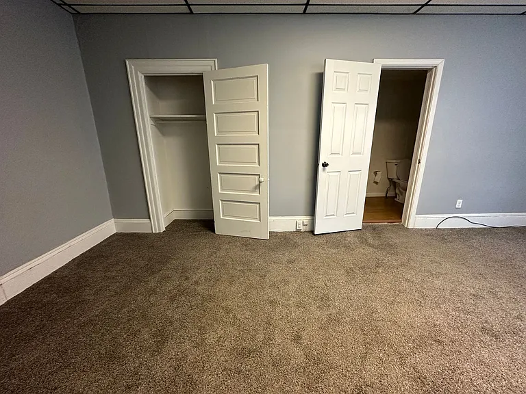 2120 Lansing Ave — Photo 8