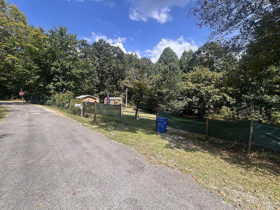 7th image of 105 H Warren Ln