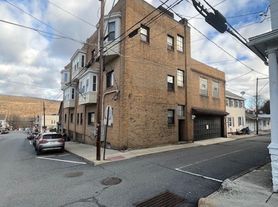 201 East Kline Ave, 3