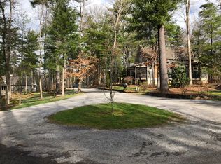 130 Lake Cove Rd, Flat Rock, NC 28731
