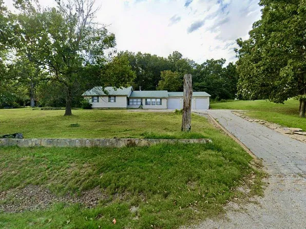 464 N Main St, Salem, AR 72576