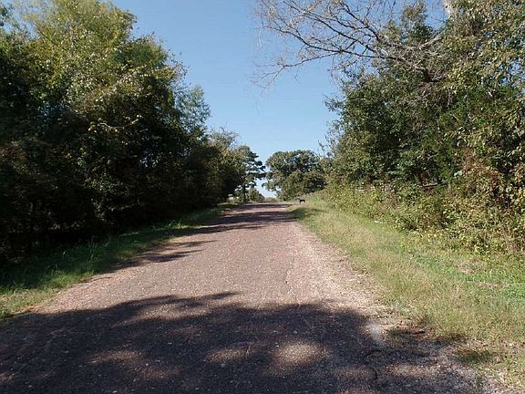 3rd image of 5784 County Road 325