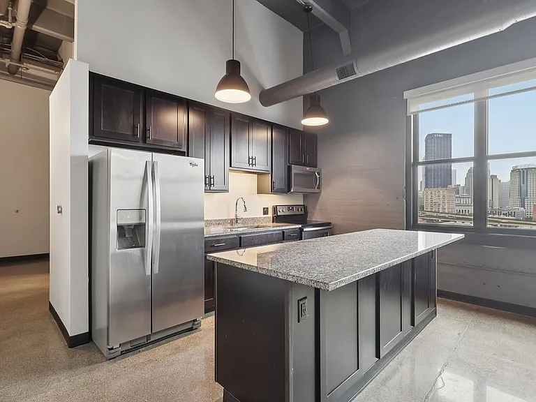 33-web-or-mls-1627 Penn Ave Unit 1003-S2409-006