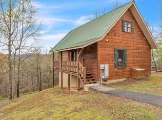 2832 Easy St, Sevierville, TN 37862