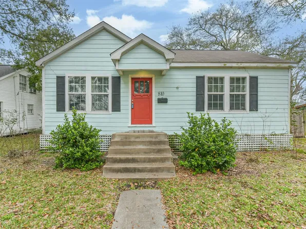 810 10th Ave N, Texas City, TX 77590