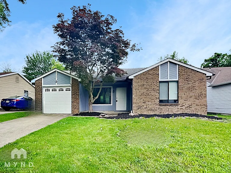 3035 Falcon Bridge Dr — Photo 1