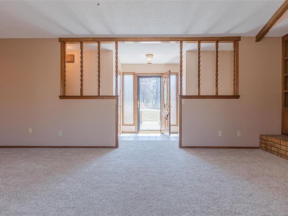 4th image of 1515 Tanglewood Dr