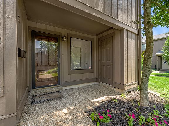 3rd image of 500 Laketower Dr Unit 23