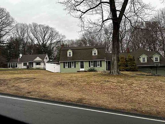 2nd image of 465 Shrub Rd