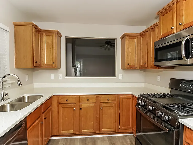 254 Highland Falls Blvd — Photo 8