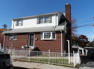 821 Hudson Ave, Secaucus, NJ 07094