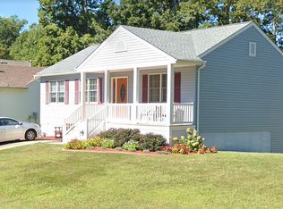 37 Ridgewood Dr, Stafford, VA 22556