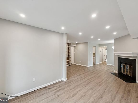 5th image of 3437 Summit Ct NE #3437
