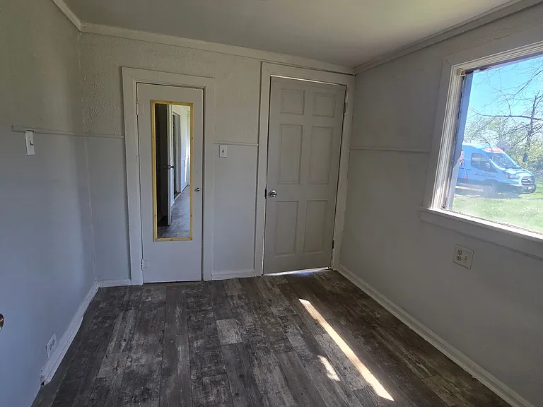 711 W Centennial Ave — Photo 18