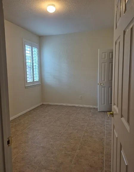 7205 Hogan Dr — Photo 13