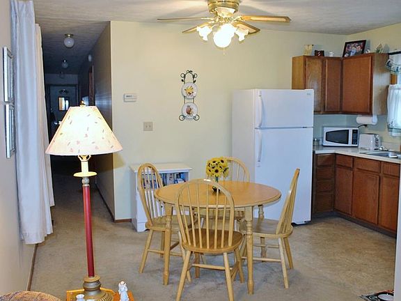 3rd image of 20870 Northwood Ave