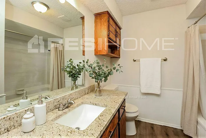 914 W Ridgecrest Way — Photo 12