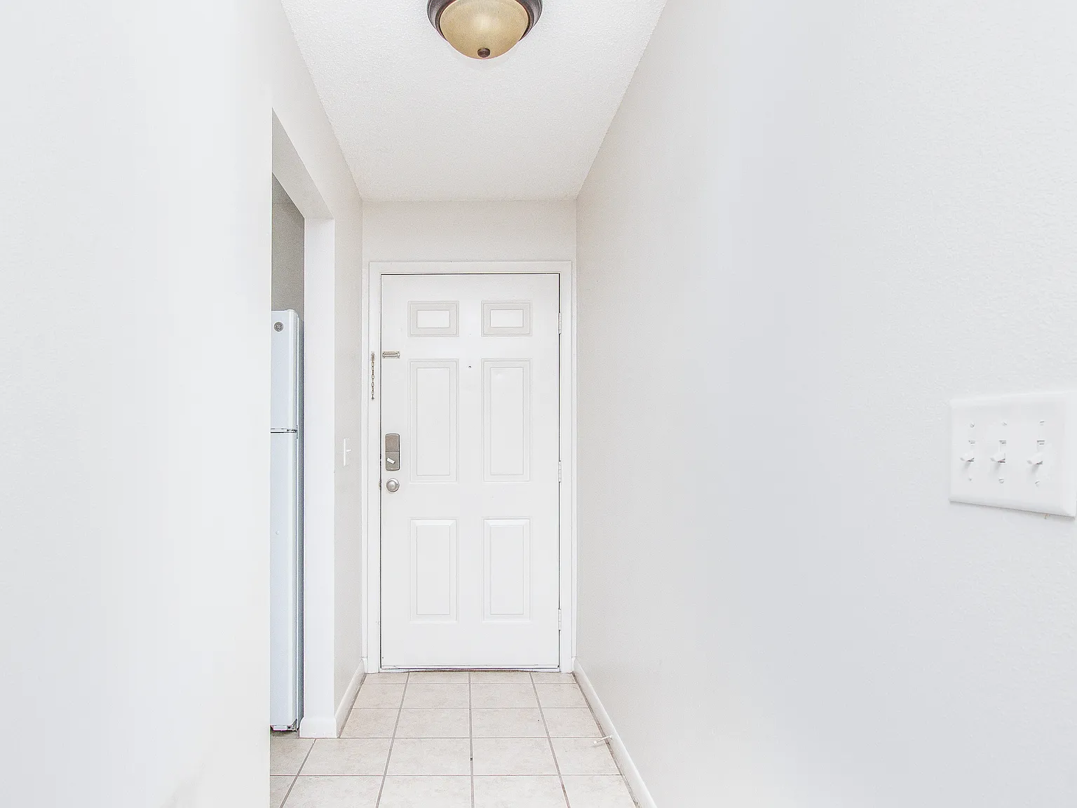 2 bed, 1000 sqft, $1,500 — Photo 1