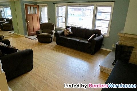 3rd image of 1535 Chamber St