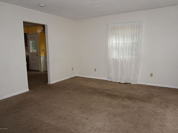 3rd image of 5050/5052 Wardcliff Dr
