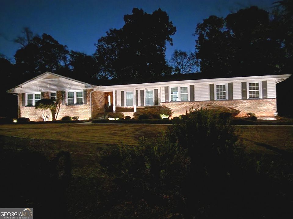 1st image of 1554 Cooper Lake Rd SE