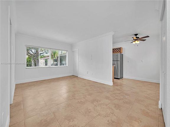 4th image of 81 Edgewater Dr APT 204