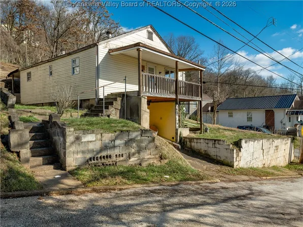 1302 Adele St, Charleston, WV 25302