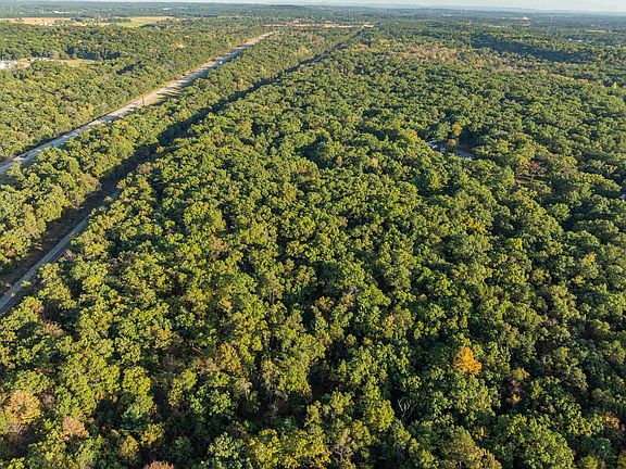 3rd image of Arbor Lake S