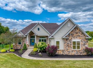 2423 Heights Dr, Wadsworth, OH 44281