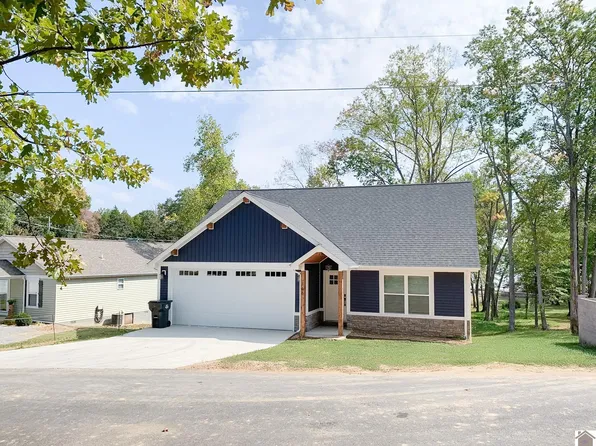 166 Chancey Dr, Murray, KY 42071