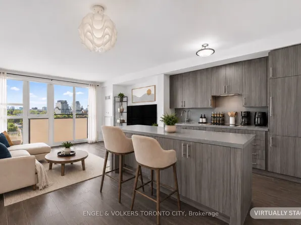 156 Portland St #606, Toronto, ON M5V 0G1