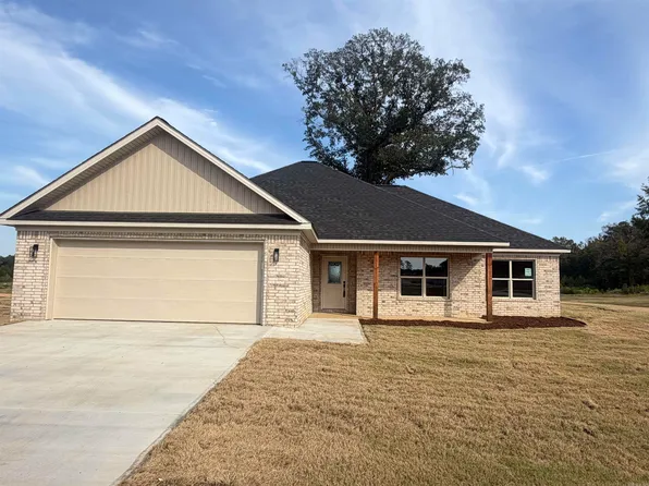 1088 Duke Dr, Bauxite, AR 72011