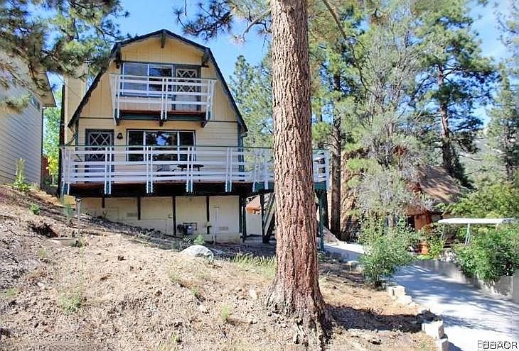1st image of 343 Mullins Dr
