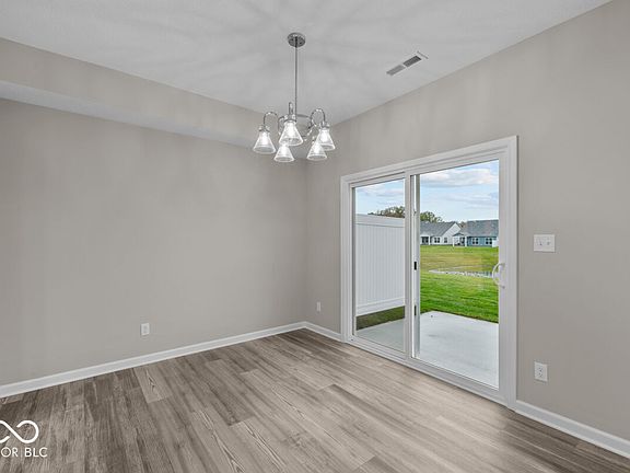 4th image of 10616 Mangrove Dr