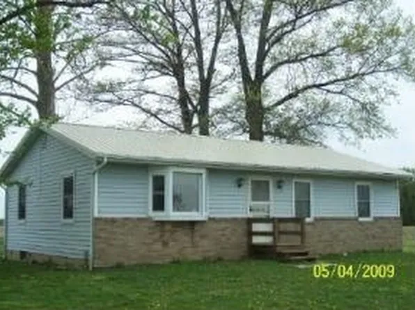 9871 1st Rd, Bremen, IN 46506