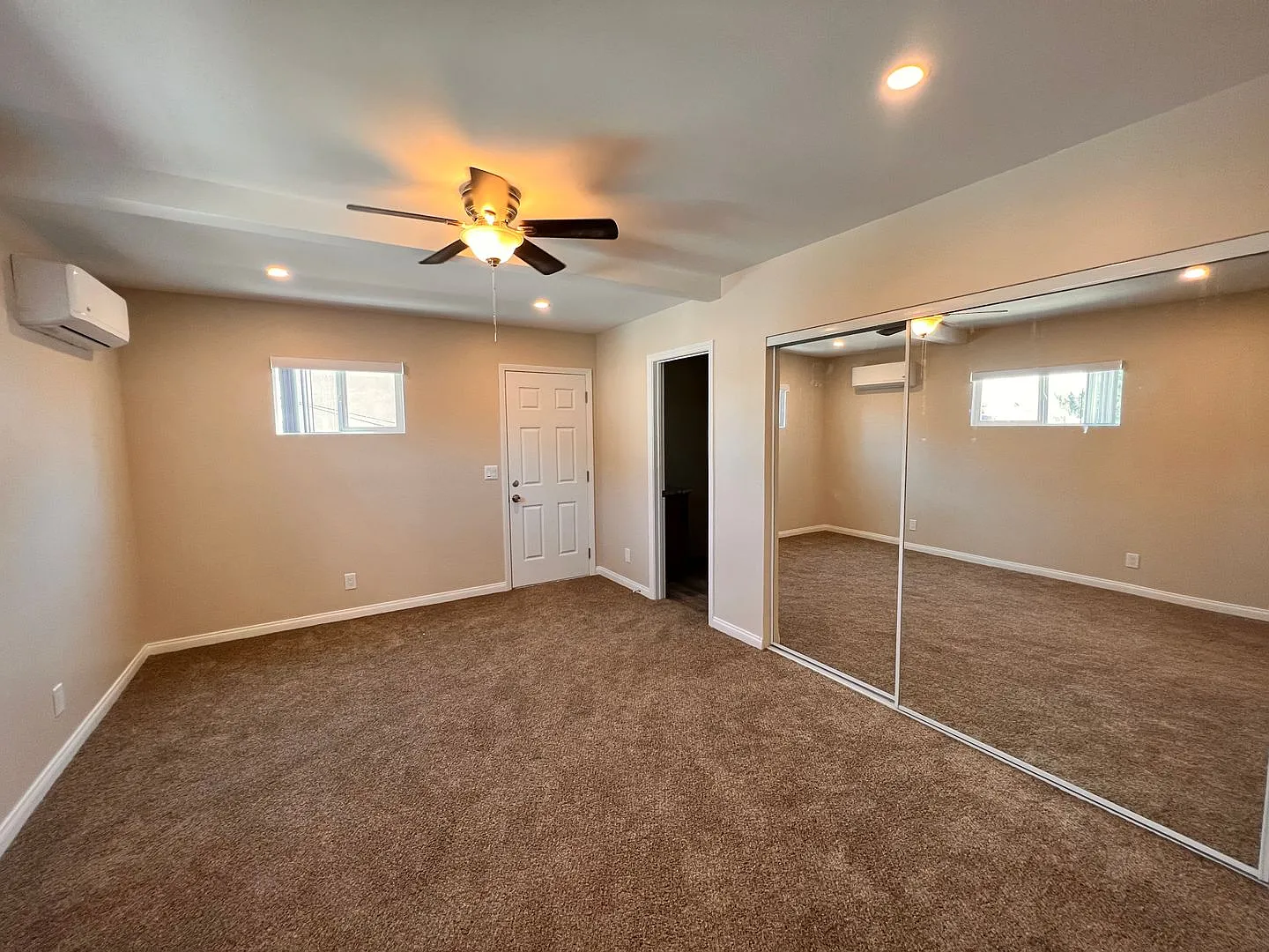 4247 Investors, LLC — Photo 2