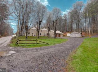 3065 Buchanan Valley Rd, Orrtanna, PA 17353