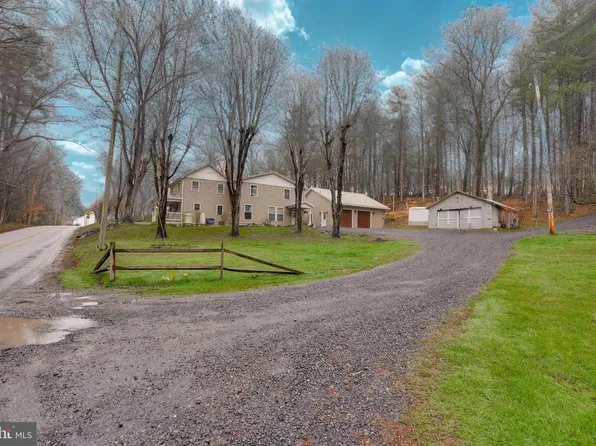 3065 Buchanan Valley Rd, Orrtanna, PA 17353