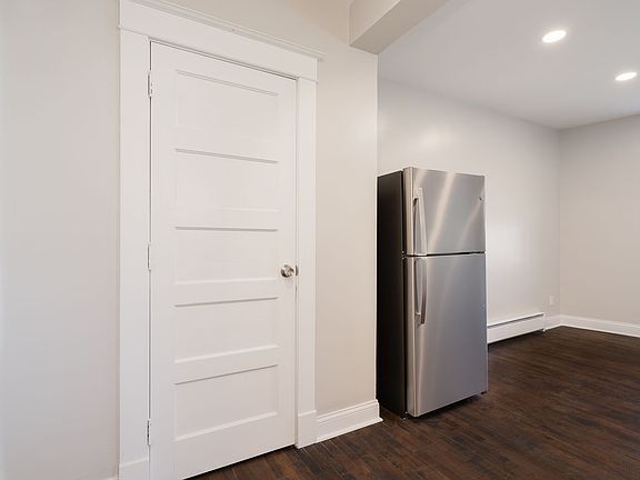 3rd image of 3400 University Ave SE #126