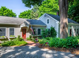 54 Main St, Rockport, ME 04856